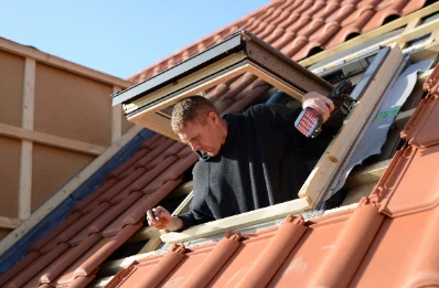 Pose de fenêtres de toit Velux à Mesterrieux